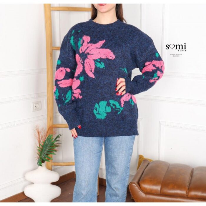 ⁦بلوزة صوف بتصميم رسومات ستاتي لون كحلي⁩ - الصورة ⁦2⁩