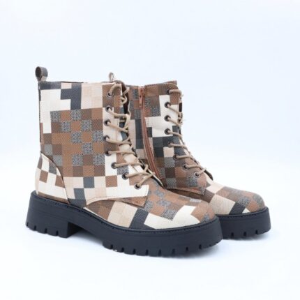 بسطار جلد للنساء لون بني مربعات