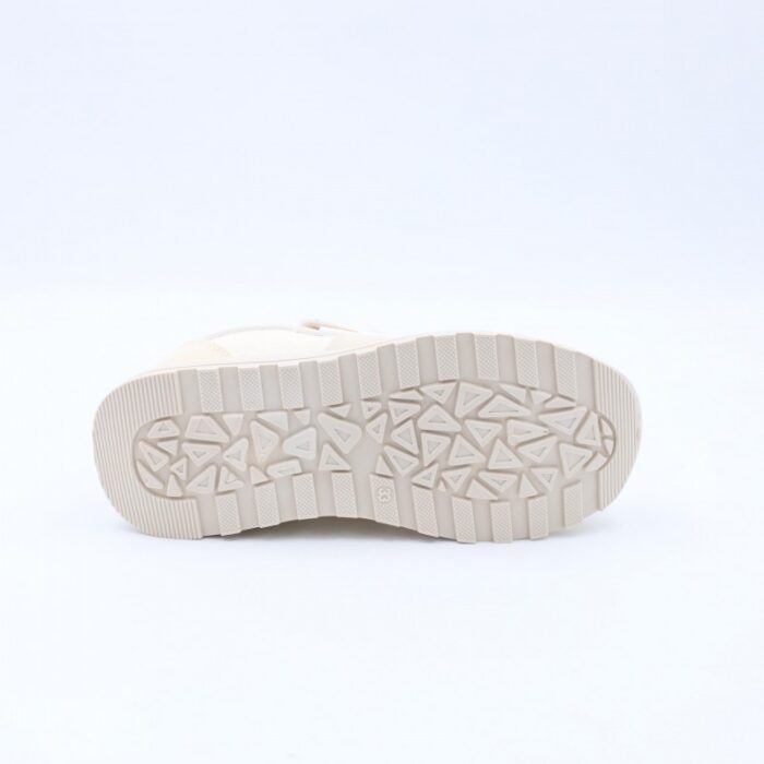 ⁦حذاء تصميم رياضي بناتي لون بيج وكاكي⁩ - الصورة ⁦5⁩