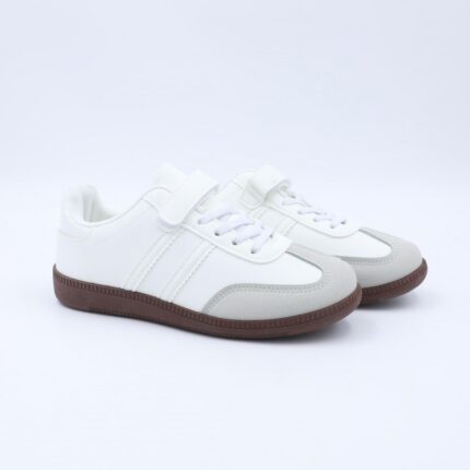 بوت رياضي بناتي لون أبيض