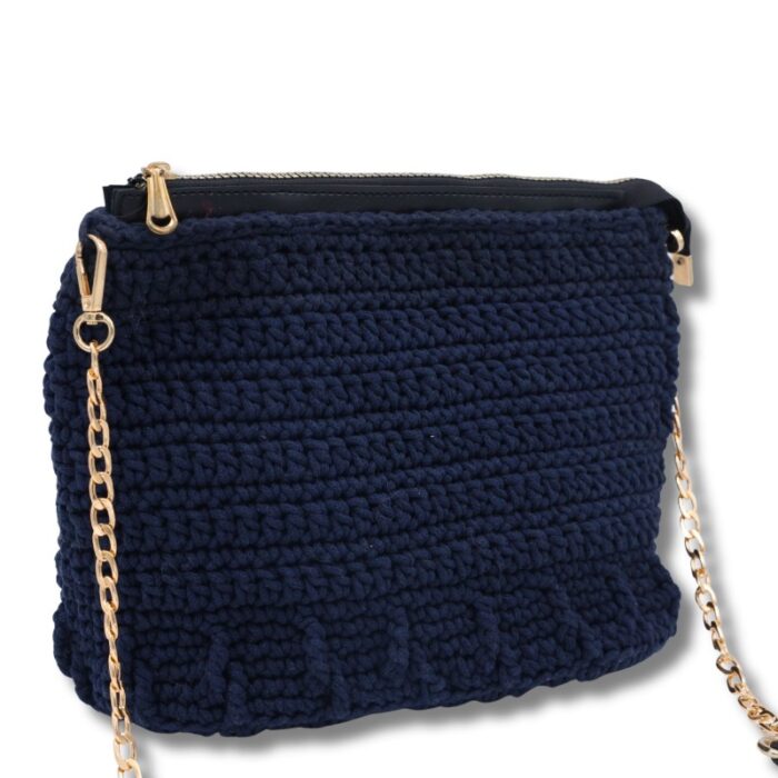 ⁦شنطة كروشية مع يد سلسلة لون كحلي - نكشة فن⁩ - الصورة ⁦3⁩