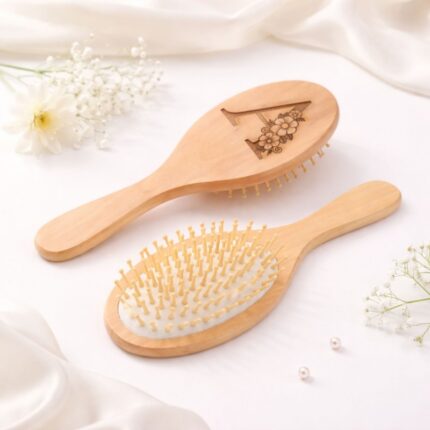 فرشاة شعر مدور (خشب) بتصميم حرفA صناعة يدوية