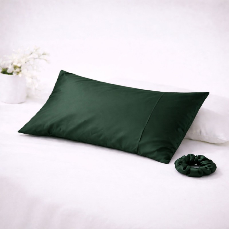 103397795_6981fb70064bd بكج : وجه مخدة+ربطة شعر سكرانشي من الستان لون زيتي - الصورة 1