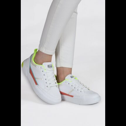 Jump حذاء رياضي كاجوال نسائي باللون الأبيض والأخضر النيون