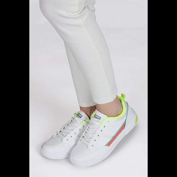 ⁦Jump حذاء رياضي كاجوال نسائي باللون الأبيض والأخضر النيون⁩ - الصورة ⁦5⁩