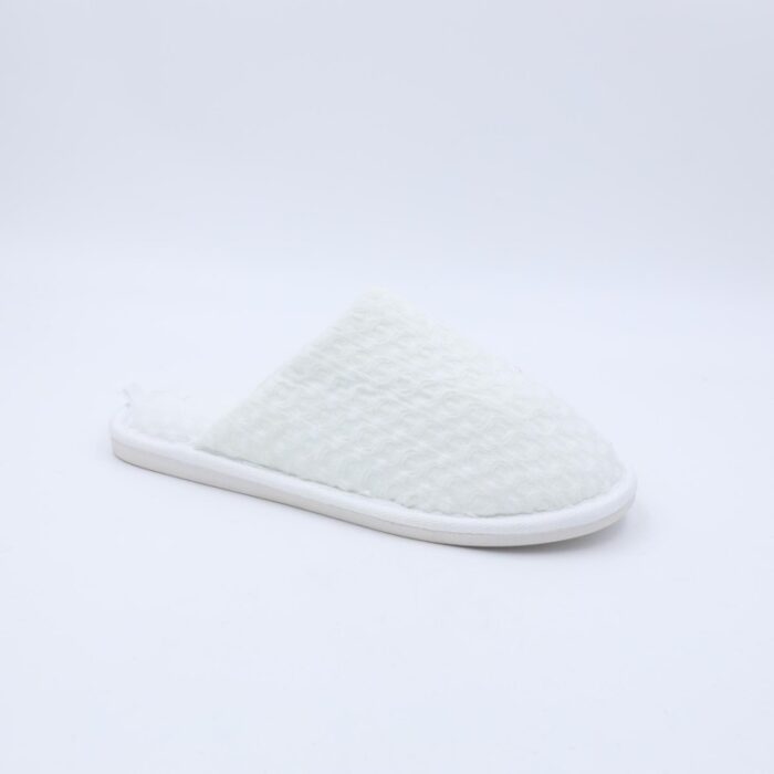 ⁦حفاية شتوية للنساء لون ابيض⁩ - الصورة ⁦3⁩