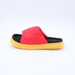 ⁦حفاية فرو بتصميم هالو كيتي للنساء لون أحمر واصفر⁩ - الصورة ⁦4⁩