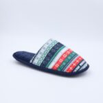 ⁦حفاية شتوي رجالي لون كحلي مع زخرفة⁩ - الصورة ⁦2⁩