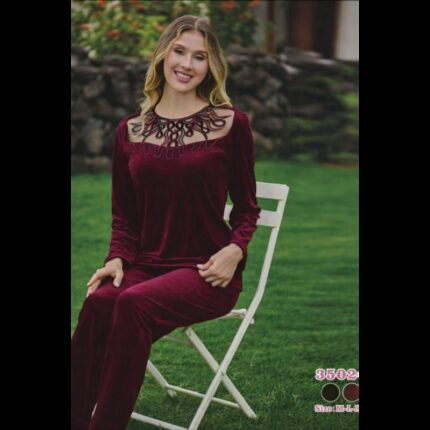 بجامة مخمل بأكمام طويلة للنساء لون خمري