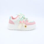 ⁦بوت رياضي جلد نعل عريض للنساء لون اوف وايت وزهري وازرق⁩ - الصورة ⁦4⁩