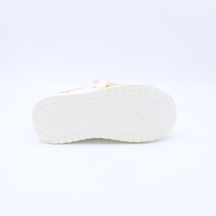 ⁦بوت رياضي جلد نعل عريض للنساء لون اوف وايت وزهري وازرق⁩ - الصورة ⁦6⁩