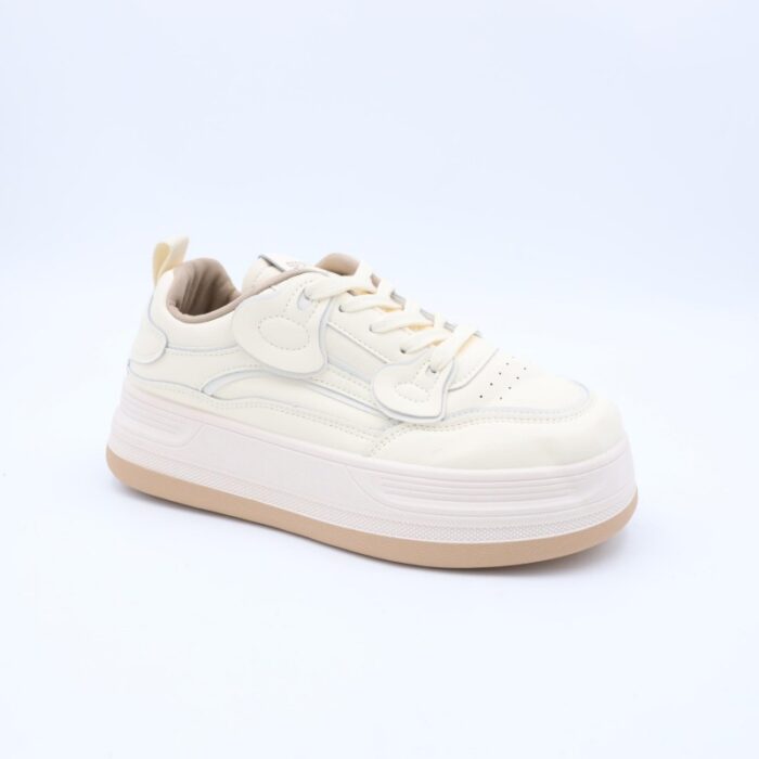 ⁦بوت رياضي جلد نعل عريض للنساء لون اوف وايت وبيج⁩ - الصورة ⁦2⁩