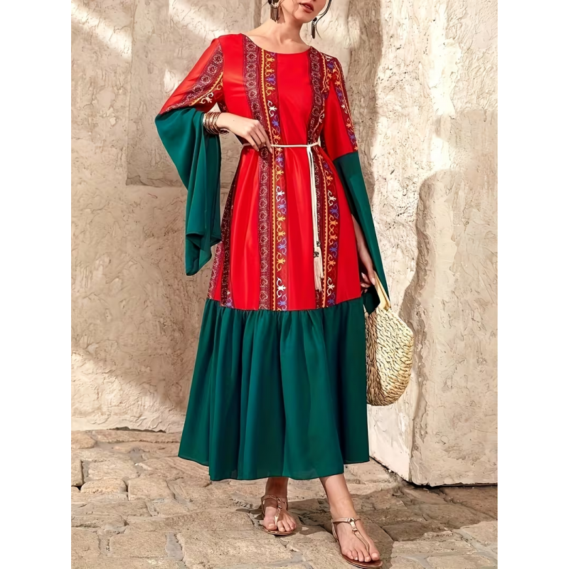 ⁦فستان بتصميم تراثي لون أحمر وأخضر⁩ - الصورة ⁦1⁩