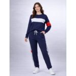 بجامة لون ازرق