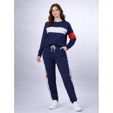 بجامة لون ازرق