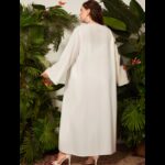 ⁦عباية مزخرفة دوار الشمس للنساء لون ابيض⁩ - الصورة ⁦3⁩