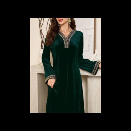 فستان مزخرف تراثي نسائي لون اخضر