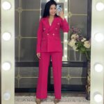 طقم رسمي جاكيت مع بنطلون للنساء لون فوشي