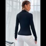 ⁦بلوزة بودي للنساء لون اسود⁩ - الصورة ⁦2⁩