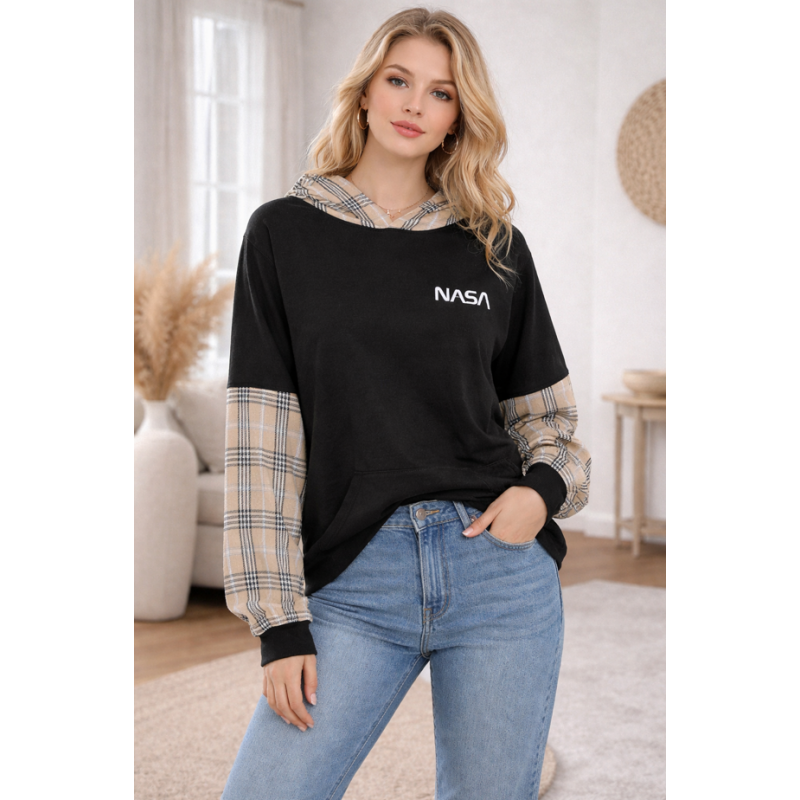 ⁦هودي لون اسود وبيج⁩ - الصورة ⁦1⁩