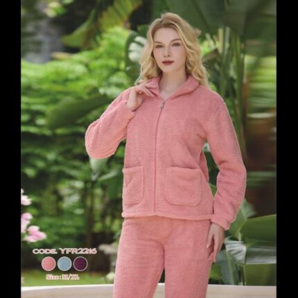 بجامة فرو نسائية قطعتين بسحاب لون ازرق فاتج