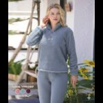 بجامة فرو نسائية قطعتين لون ازرق فاتج