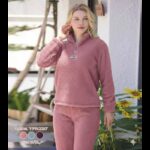 بجامة فرو نسائية قطعتين لون زهري