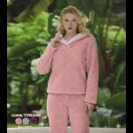 بجامة فرو نسائية قطعتين لون زهري