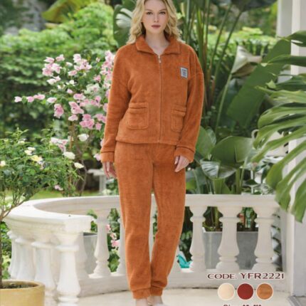 بجامة فرو نسائية بسحاب لون كرميدي فاتح