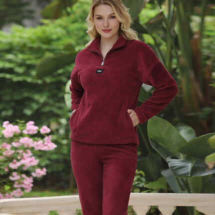 بجامة فرو نسائية بتصميم كتابة كاليفورنيا لون خمري