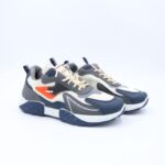 حذاء رياضي رجالي لون بيج وكحلي