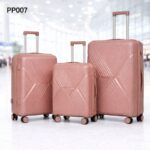 طقم شنط سفر 3 قطع بأحجام مختلفة لون زهري