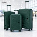 طقم شنط سفر 3 قطع بأحجام مختلفة لون اخضر غامق