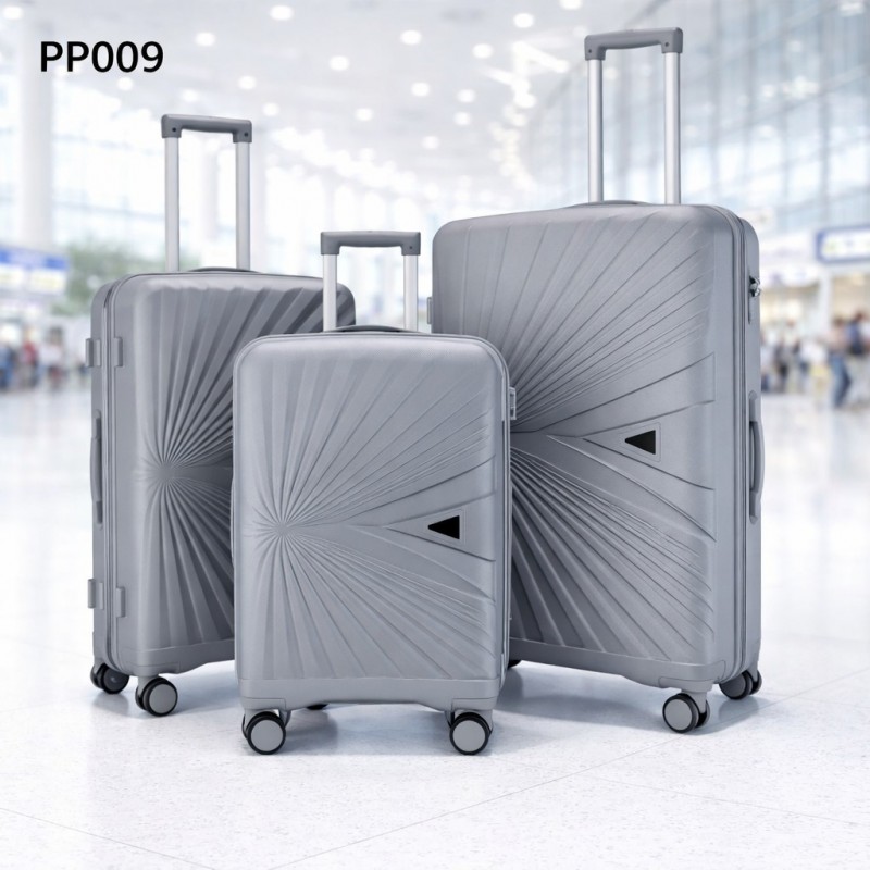 ⁦طقم شنط سفر 3 قطع بأحجام مختلفة لون رمادي فاتح⁩ - الصورة ⁦1⁩