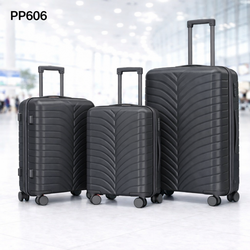 ⁦طقم شنط سفر 3 قطع بأحجام مختلفة لون رمادي غامق⁩ - الصورة ⁦1⁩