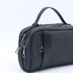 ⁦شنتة حقيبة شخصية جلد لون اسود⁩ - الصورة ⁦2⁩