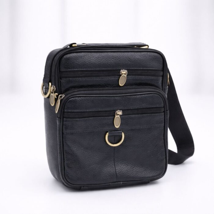 ⁦شنتة حقيبة كروس جلد 25×22 سم لكلا الجنسين لون اسود⁩ - الصورة ⁦2⁩