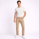 بنطلون جينز رجالي لون بيج