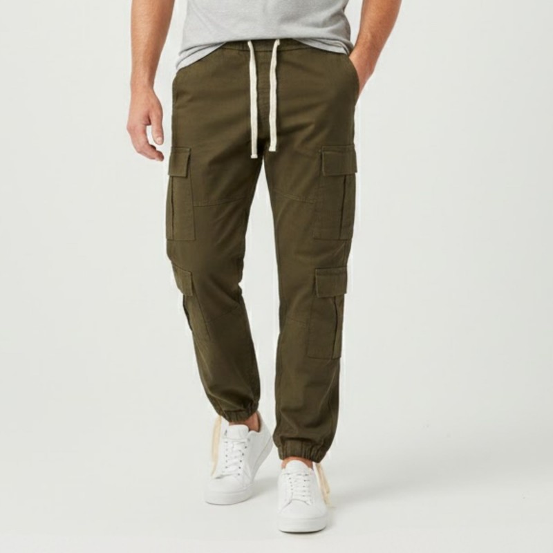 ⁦بنطلون رجالي بتصميم جيوب جانبية لون زيتي⁩ - الصورة ⁦1⁩