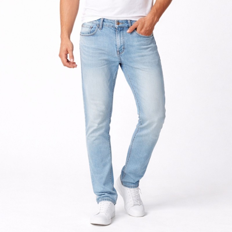 ⁦بنطلون جينز رجالي لون ازرق فاتح⁩ - الصورة ⁦1⁩