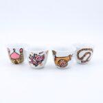 ⁦طقم فناجين ساده بتصميم رمضاني لون ابيض مكون من اربع قطع ( رسم يدوي )⁩ - الصورة ⁦2⁩